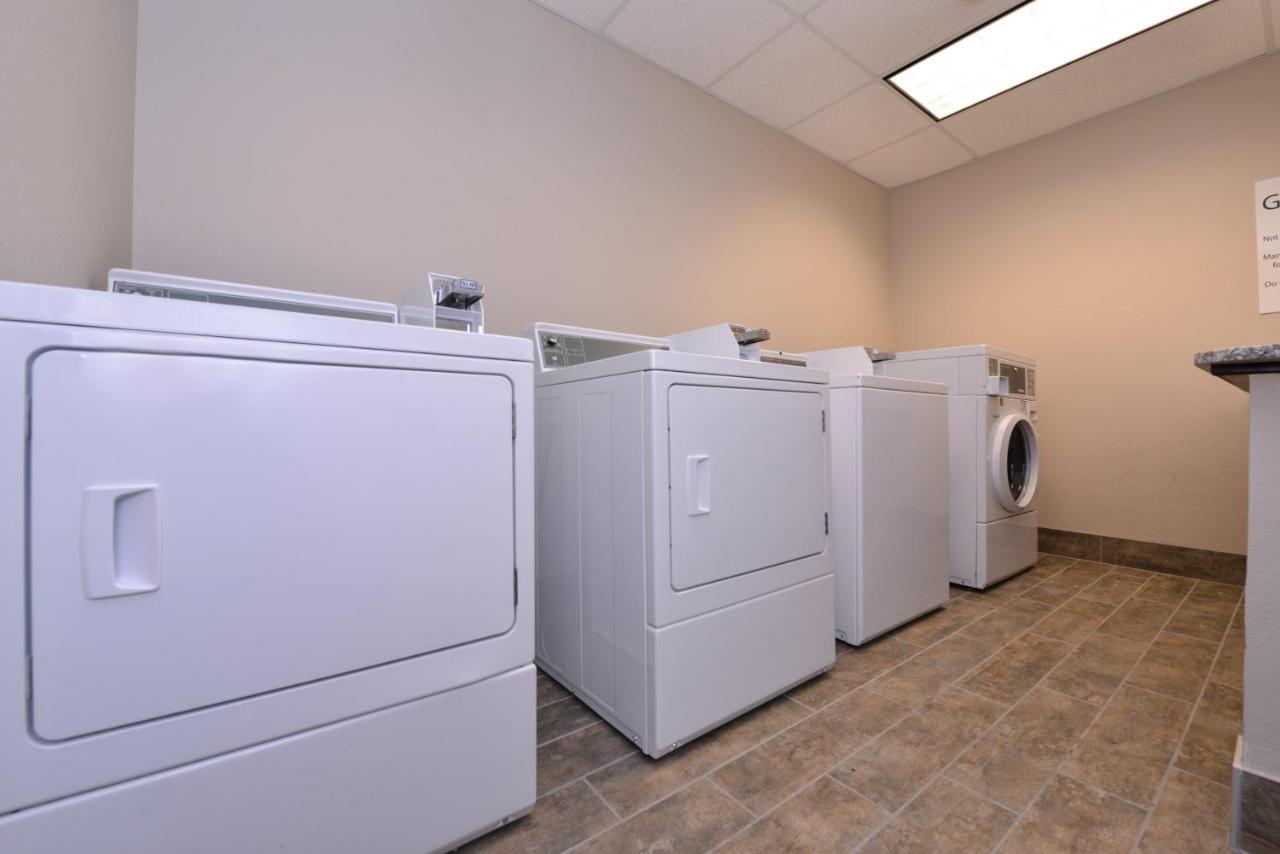 Holiday Inn Express & Suites Williams By Ihg Luaran gambar
